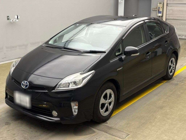 TOYOTA PRIUS 2014