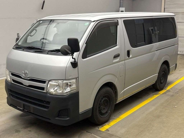 TOYOTA REGIUS ACE VAN 2013