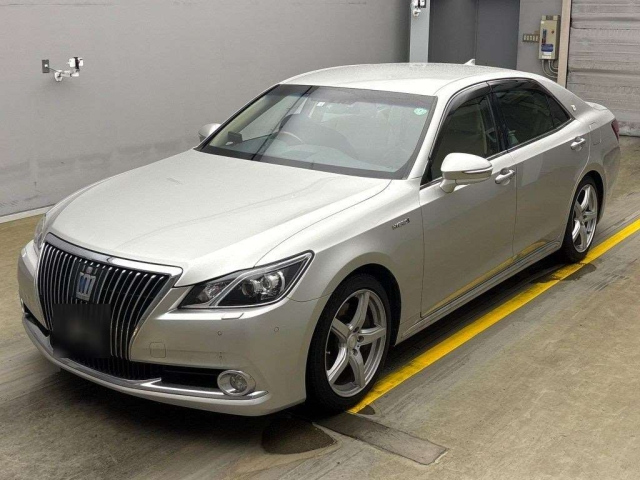 TOYOTA CROWN 2016