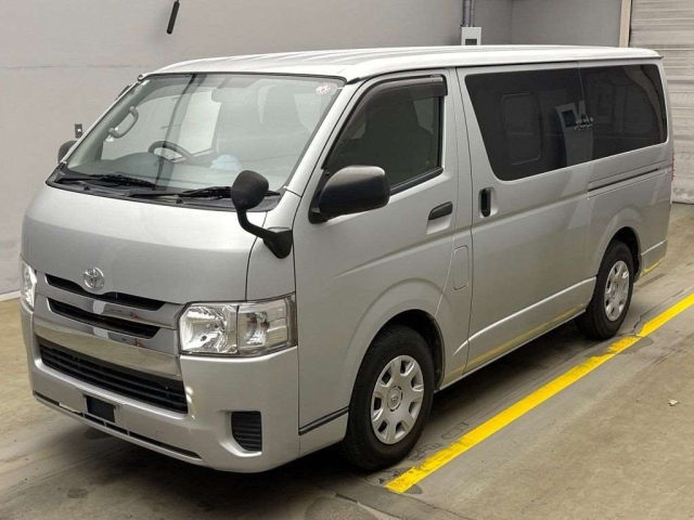 TOYOTA REGIUS ACE VAN 2018