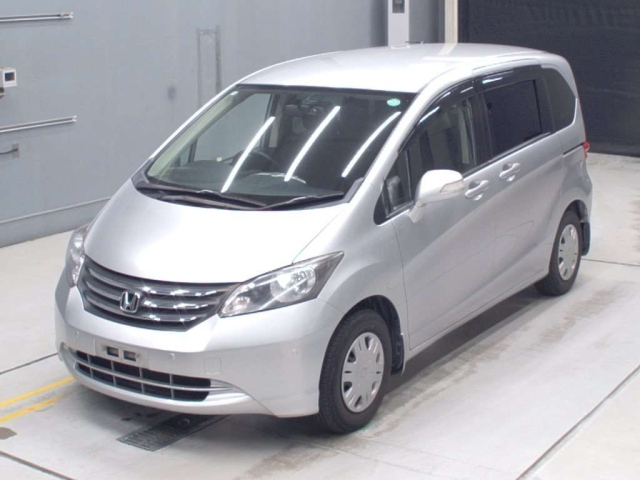 HONDA FREED 2010