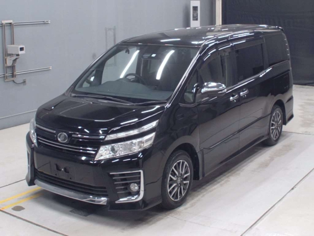 TOYOTA VOXY 2016