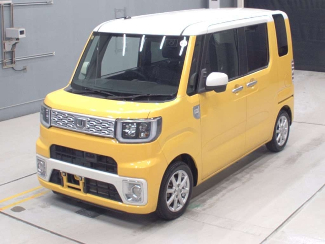DAIHATSU WAKE 2014