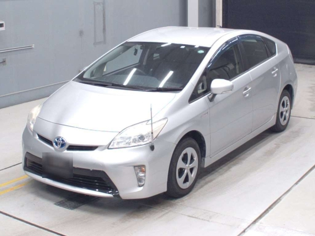 TOYOTA PRIUS 2015
