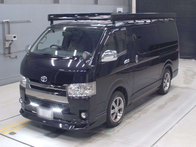 TOYOTA HIACE VAN 2015