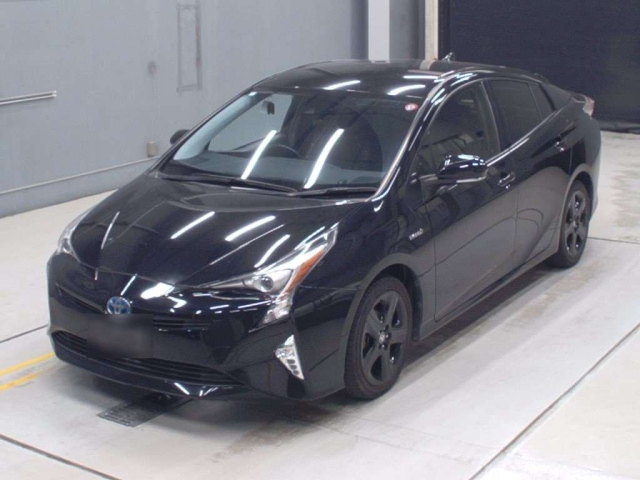 TOYOTA PRIUS 2016