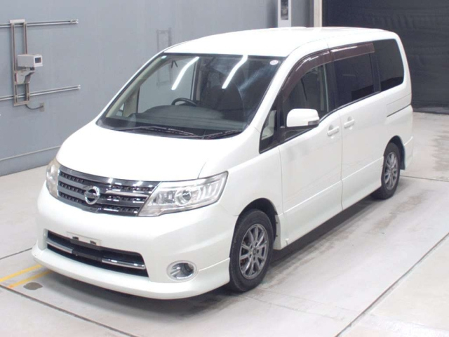 NISSAN SERENA 2010