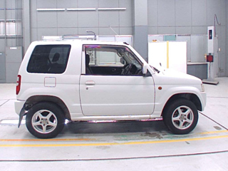MITSUBISHI PAJERO MINI 2012