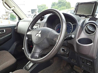MITSUBISHI PAJERO MINI 2012