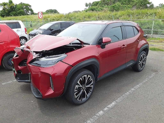 TOYOTA YARIS CROSS 2024