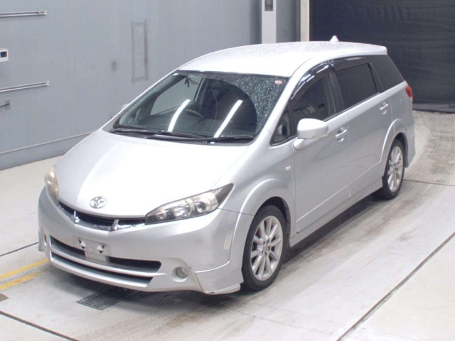 TOYOTA WISH 2010
