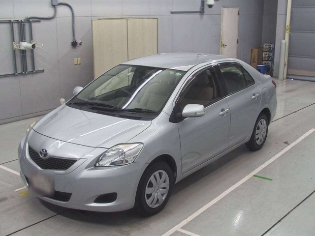 TOYOTA BELTA 2010