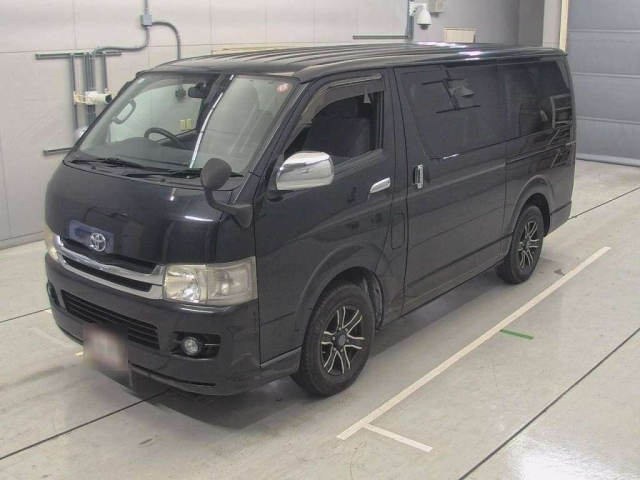 TOYOTA HIACE VAN 2010