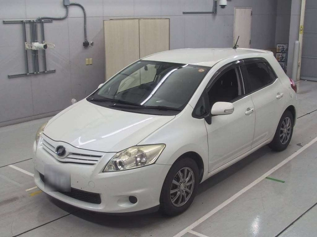 TOYOTA AURIS 2010