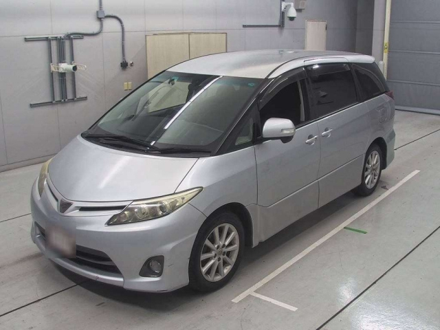 TOYOTA ESTIMA 2010