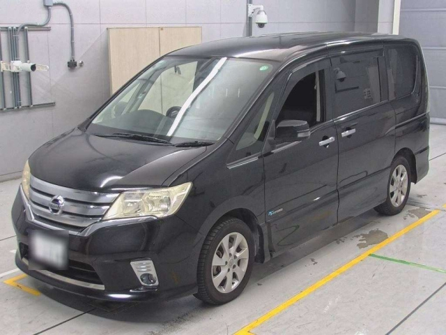 NISSAN SERENA 2013