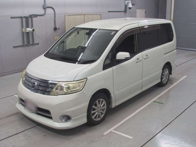 NISSAN SERENA 2010