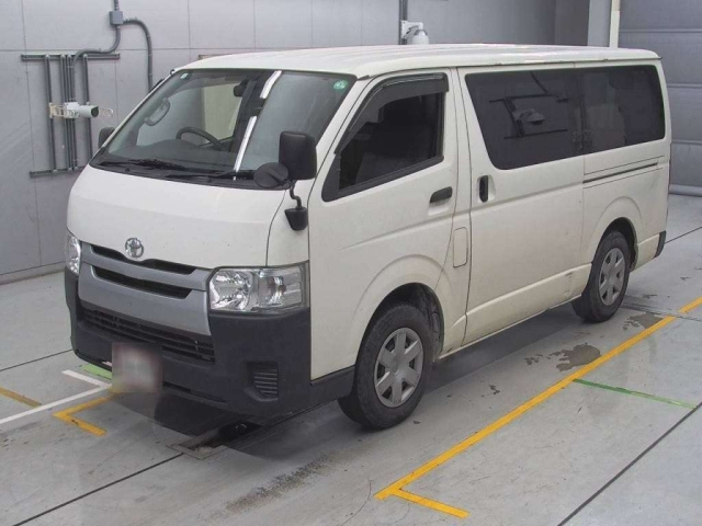 TOYOTA HIACE VAN 2014