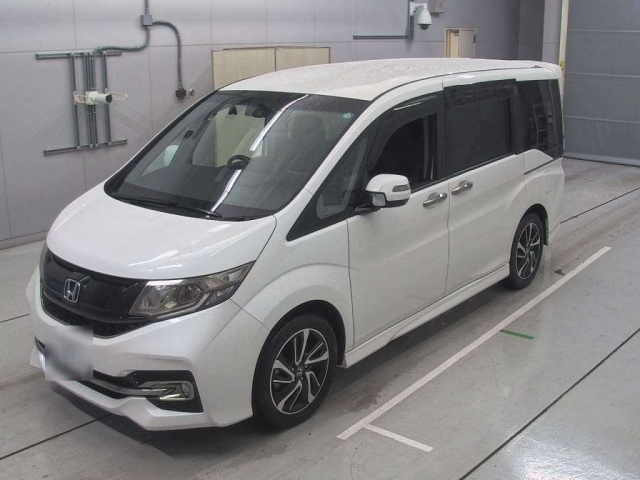 HONDA STEP WAGON 2015