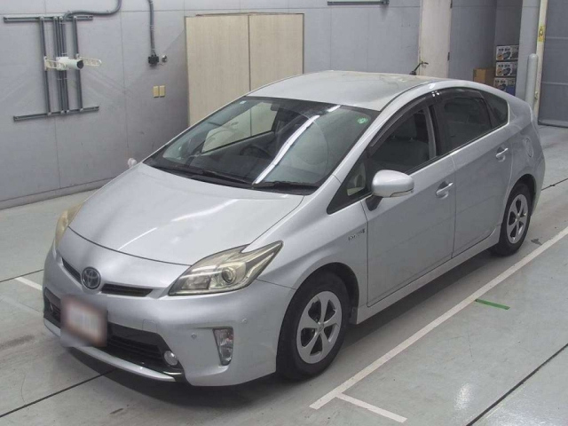 TOYOTA PRIUS 2013