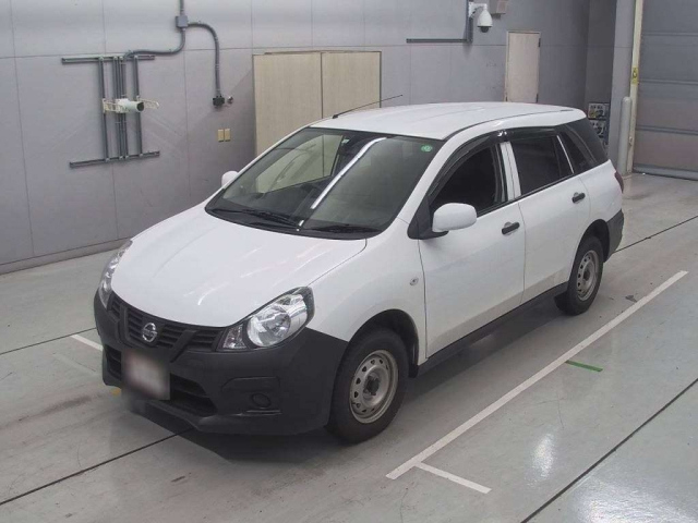 NISSAN AD 2020