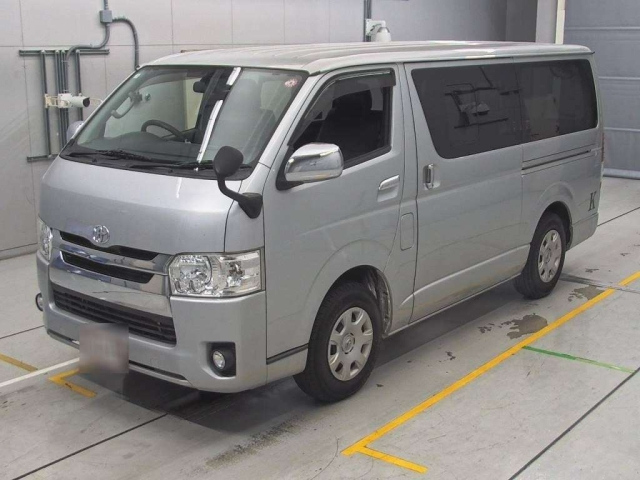 TOYOTA REGIUS ACE VAN 2017