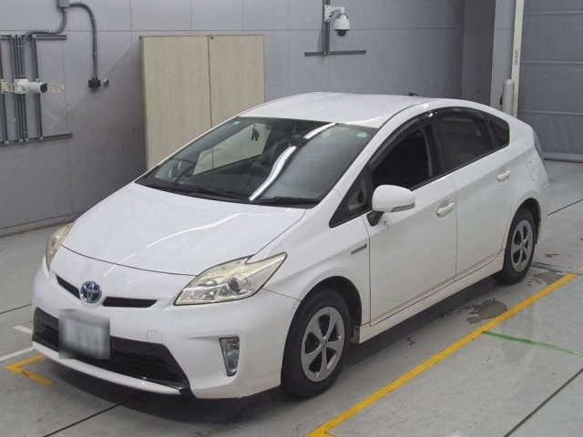 TOYOTA PRIUS 2013