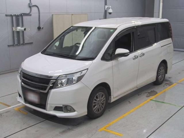 TOYOTA ESQUIRE 2016