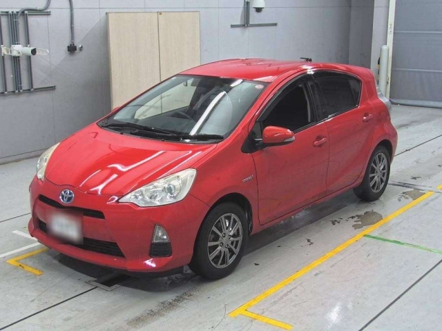 TOYOTA AQUA 2014