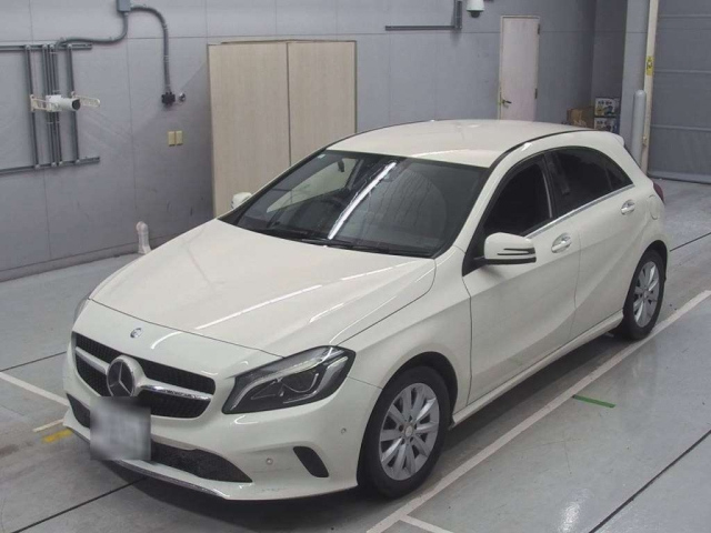 MERCEDES BENZ A CLASS 2016