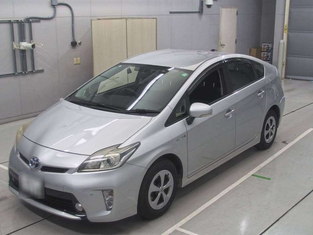TOYOTA PRIUS 2013
