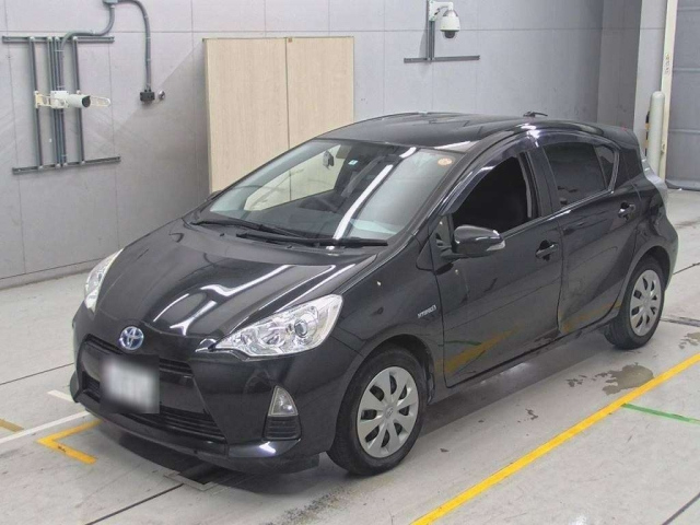 TOYOTA AQUA 2014