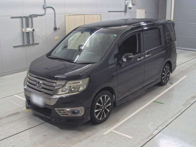 HONDA STEP WAGON 2013