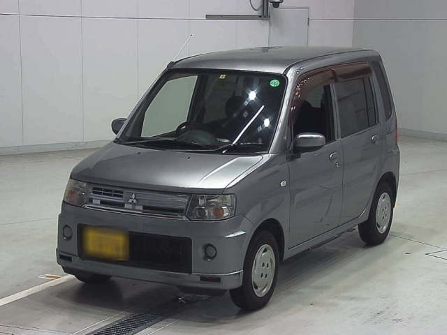 MITSUBISHI TOPPO 2010