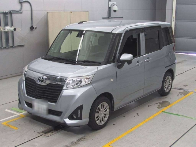 TOYOTA ROOMY 2016