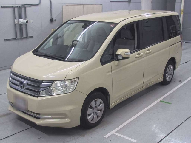 HONDA STEP WAGON 2012