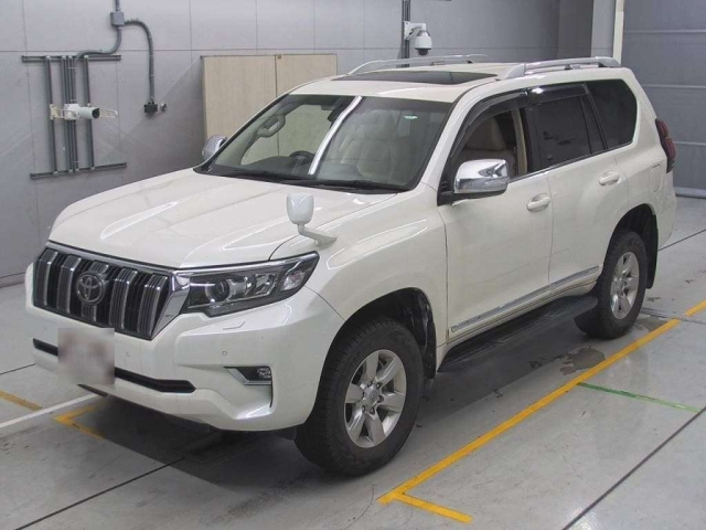 TOYOTA LAND CRUISER PRADO 2019
