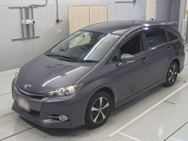 TOYOTA WISH 2017