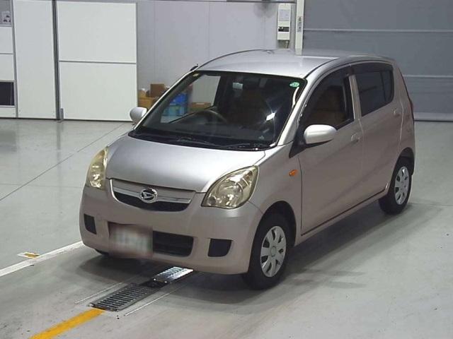 DAIHATSU MIRA 2010