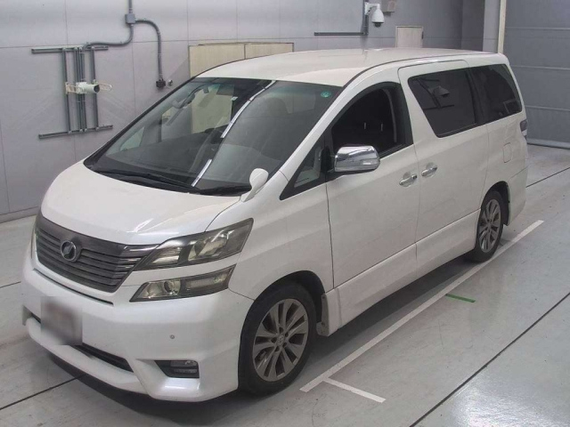 TOYOTA VELLFIRE 2010