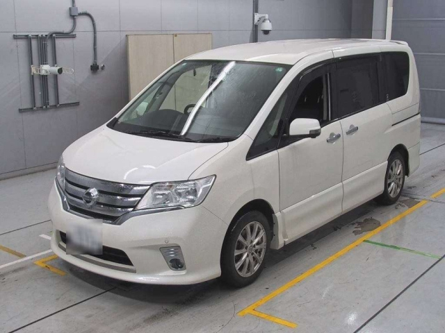 NISSAN SERENA 2011
