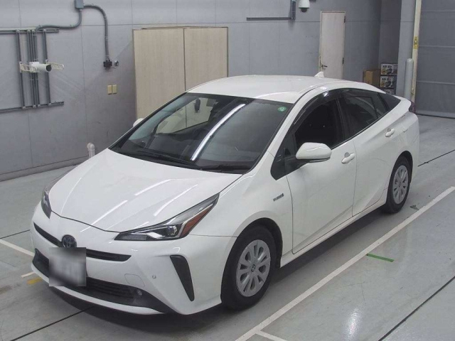 TOYOTA PRIUS 2019
