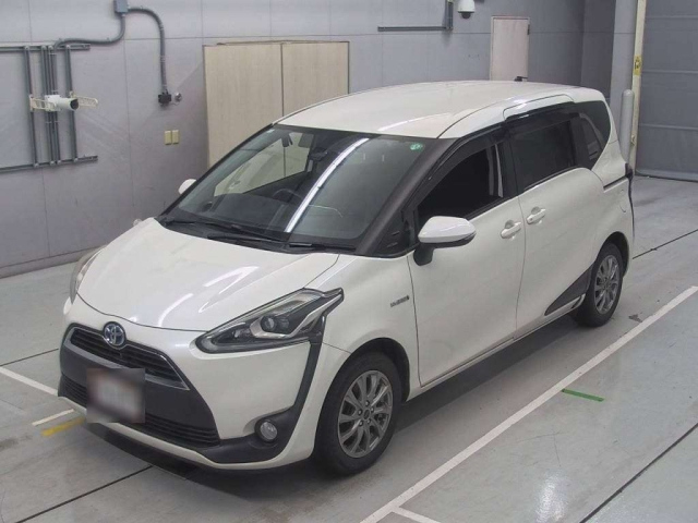 TOYOTA SIENTA 2016