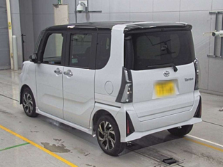 DAIHATSU TANTO 2024