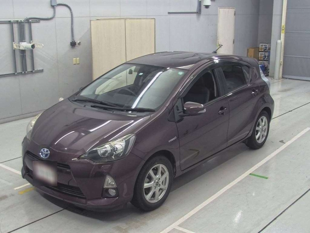 TOYOTA AQUA 2014