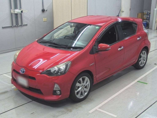 TOYOTA AQUA 2012