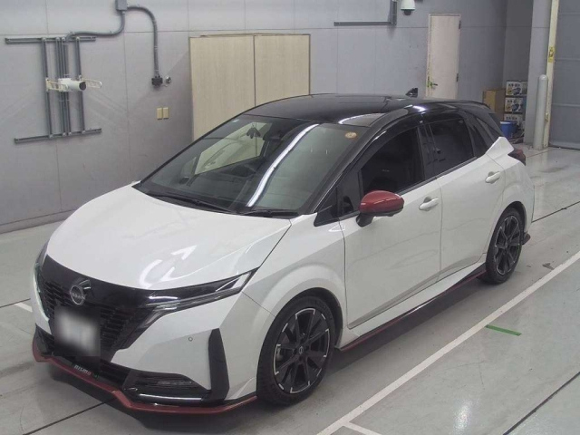 NISSAN AURA