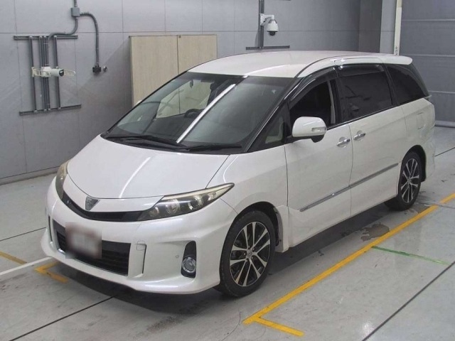 TOYOTA ESTIMA 2013