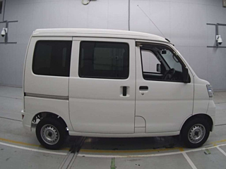 DAIHATSU HIJET VAN 2021