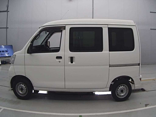 DAIHATSU HIJET VAN 2021